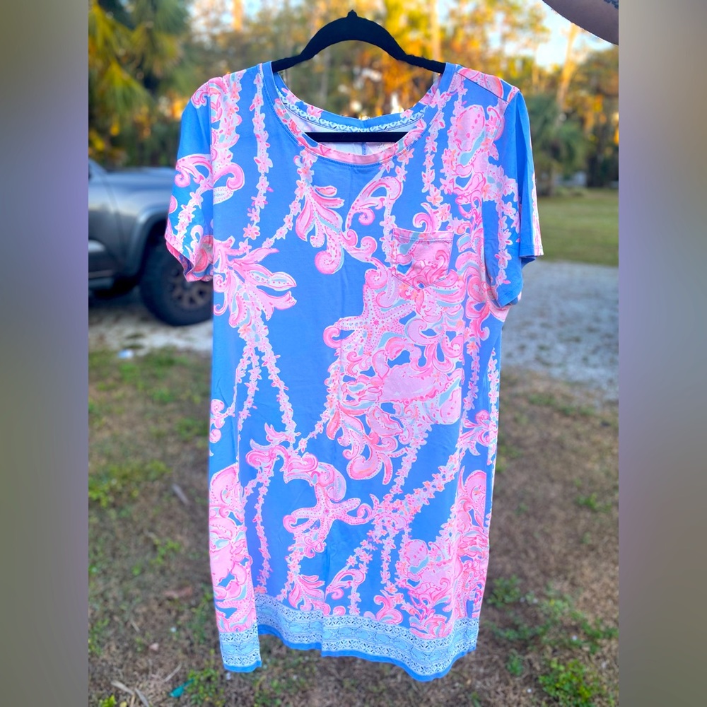 Lilly Pulitzer Tee Dress Casual / Size XL